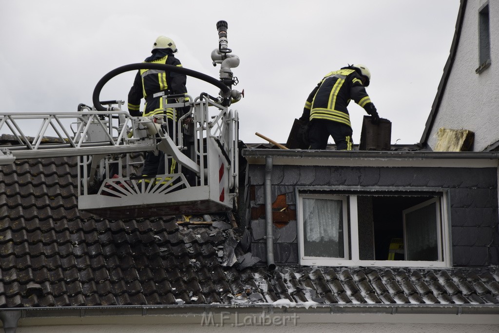 Feuer 2 Koeln Brueck Am Schildschen P54.JPG - Miklos Laubert